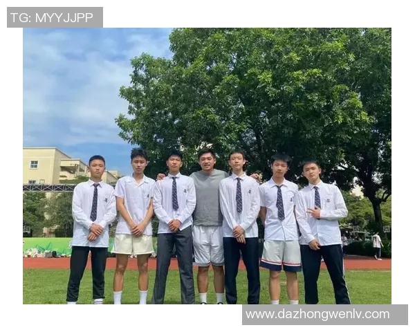 足球巨星的传奇之路：从起步到巅峰的精彩征程与背后故事